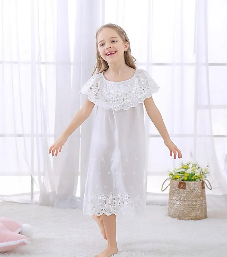 Summer Children Sleepwear White Embroidery Lace Princess Dress Cotton Sleeveless Girls Nightdress European Kids Nightgowns
Summer Children Sleepwear White Embroidery Lace Princess Dress Cotton Sleeveless Girls Nightdress European Kids Nightgowns