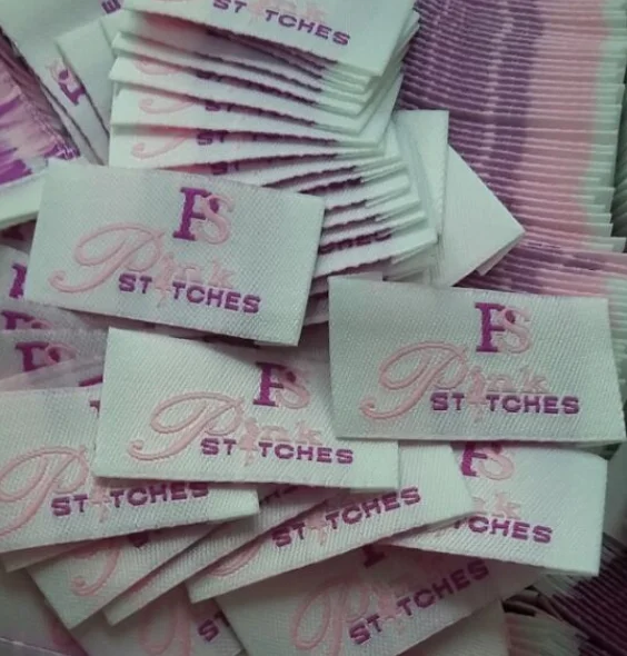 Wholesale Free shipping1000pcs customized garment super big size labels/woven clothing label/embroidered tag End fold BWEF-001
Wholesale Free shipping1000pcs customized garment super big size labels/woven clothing label/embroidered tag End fold BWEF-001