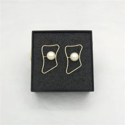 Geo Irregular Cutout Ball Stud statement Earrings Party show runway Gown top Brincos punk Hiphop Ins Korean Style boucle d'ore
Geo Irregular Cutout Ball Stud statement Earrings Party show runway Gown top Brincos punk Hiphop Ins Korean Style boucle d'ore
