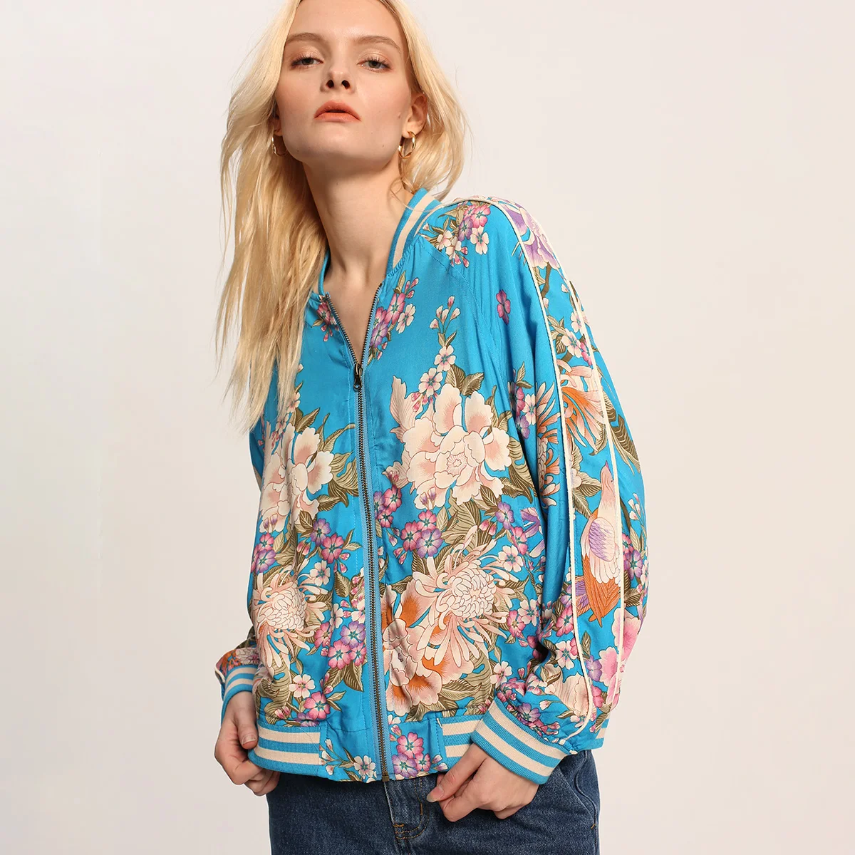 Jastie 2019 Bomber for Women Jacket Coat Floral Print Blue Bomber Jacket Spring Autumn Outerwear Top Casual Coat Femme Jackets
Jastie 2019 Bomber for Women Jacket Coat Floral Print Blue Bomber Jacket Spring Autumn Outerwear Top Casual Coat Femme Jackets