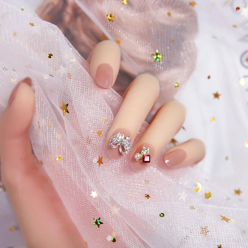 DIY 24pcs Bride Luxury Shiny Diamond Bowknot Full Nail Tips With Glue Shining 3D Rhinestone Fake Nails Manicure Tool DL
DIY 24pcs Bride Luxury Shiny Diamond Bowknot Full Nail Tips With Glue Shining 3D Rhinestone Fake Nails Manicure Tool DL
