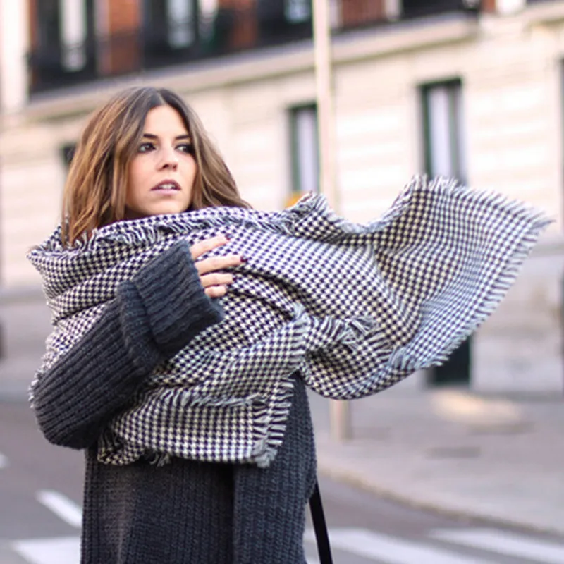 Fashion 190*85 cm Women Amrican Warm Winter Thick Large & Heavy Cashmere Tassels Blanket Luxury Plaid Scarf Female Shawl Scarves
Fashion 190*85 cm Women Amrican Warm Winter Thick Large & Heavy Cashmere Tassels Blanket Luxury Plaid Scarf Female Shawl Scarves
