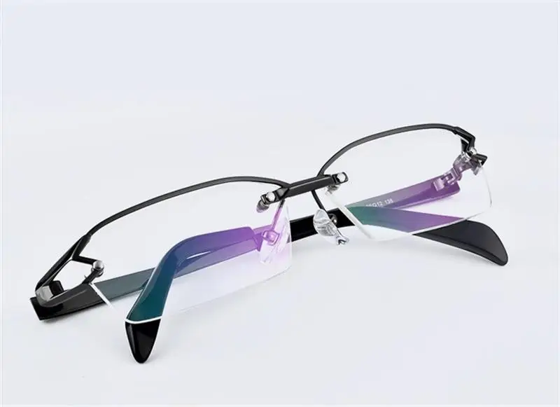 Top Quality Men Myopia Glasses Optical Pure Titanium Ultra Light Eyeglasses Semi Rimless Eyeglasses Frame Man Eyewear 1143
Top Quality Men Myopia Glasses Optical Pure Titanium Ultra Light Eyeglasses Semi Rimless Eyeglasses Frame Man Eyewear 1143