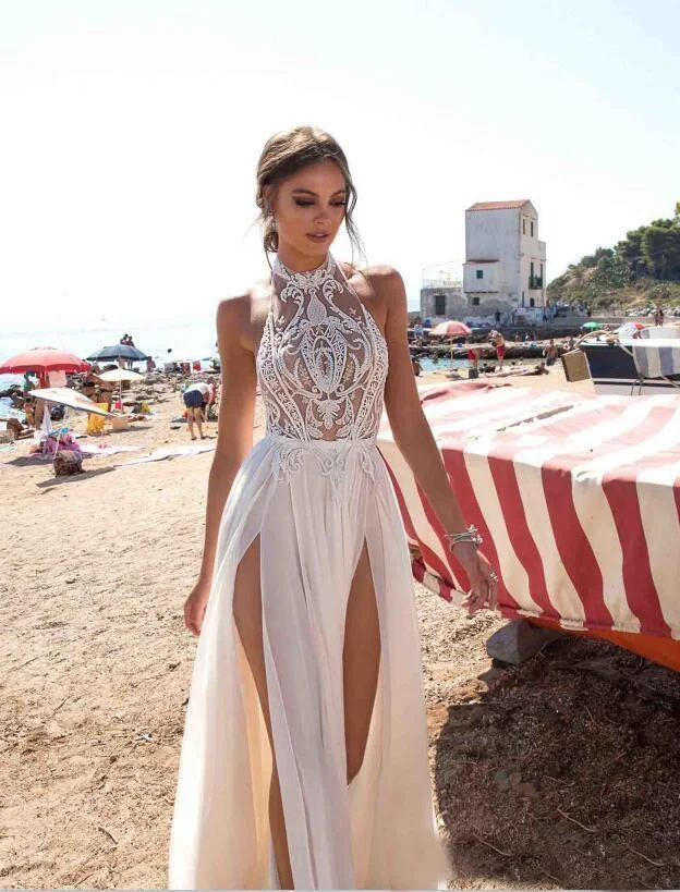 Sexy Berta Beach Bohemian Wedding Dress 2019 Backless Lace Pattern Halter Side Split Modern Boho Wedding Gowns Bridal Dress
Sexy Berta Beach Bohemian Wedding Dress 2019 Backless Lace Pattern Halter Side Split Modern Boho Wedding Gowns Bridal Dress