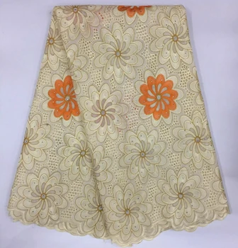 Beige Swiss Voile lace With Stones African Fabric 100% Cotton Material in switzerland Hot Sale for Sewing Dress
Beige Swiss Voile lace With Stones African Fabric 100% Cotton Material in switzerland Hot Sale for Sewing Dress