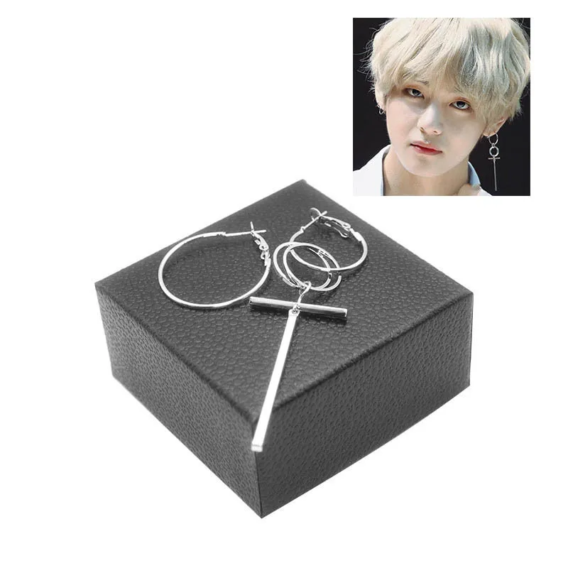 2018 Korean Fashion Jewelry Bangtan Boys Album V DNA Geometric Stud Earrings For Women Brincos Vintage Long BTS Earrings Men
2018 Korean Fashion Jewelry Bangtan Boys Album V DNA Geometric Stud Earrings For Women Brincos Vintage Long BTS Earrings Men