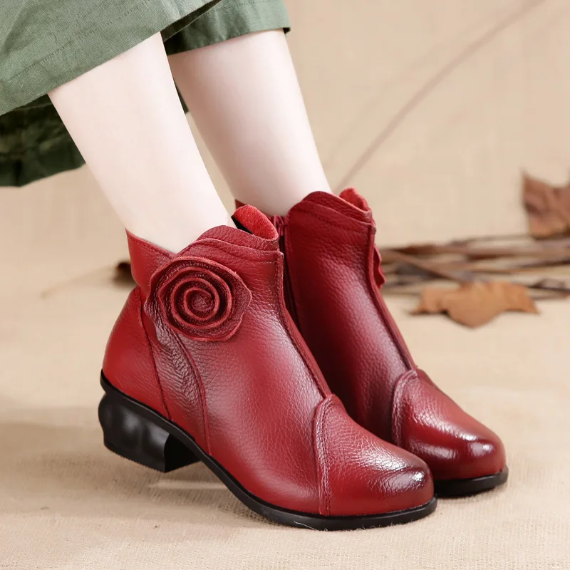 2017 new winter boots sub handmade folk style flowers with thick leather shoes Ladies Boots
2017 new winter boots sub handmade folk style flowers with thick leather shoes Ladies Boots
