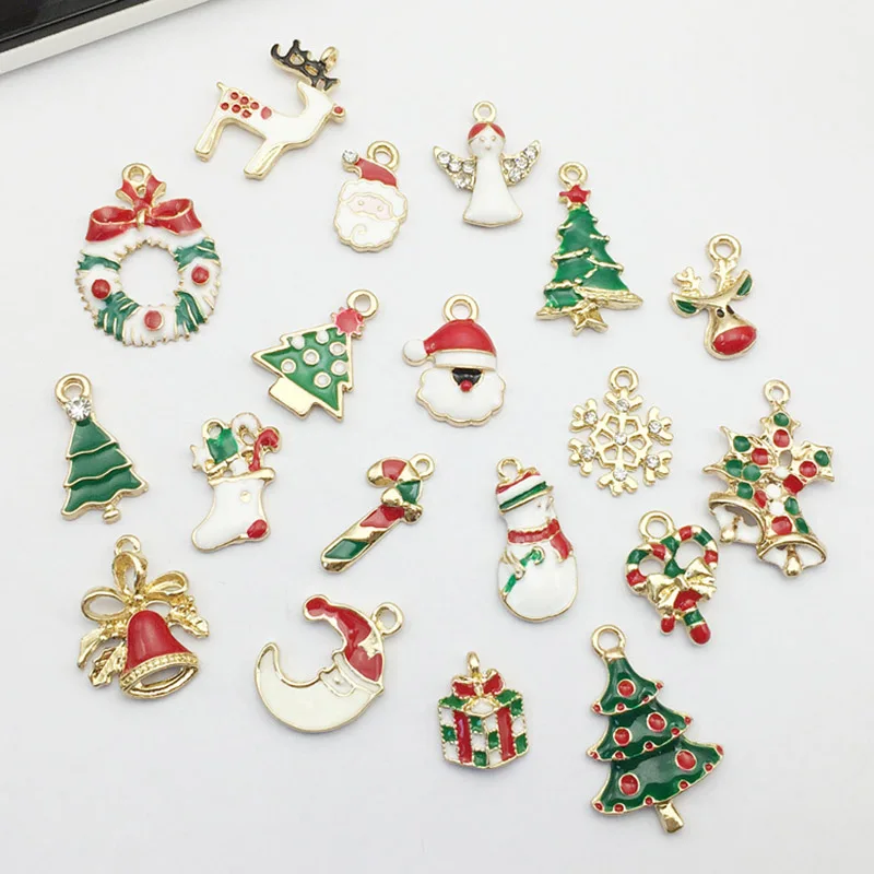 19Pcs/Set Charm DIY Christmas Hanging Ornaments Set Jewelry Pendants Christmas Tree Decoration Hanger Festival Holiday Decor
19Pcs/Set Charm DIY Christmas Hanging Ornaments Set Jewelry Pendants Christmas Tree Decoration Hanger Festival Holiday Decor