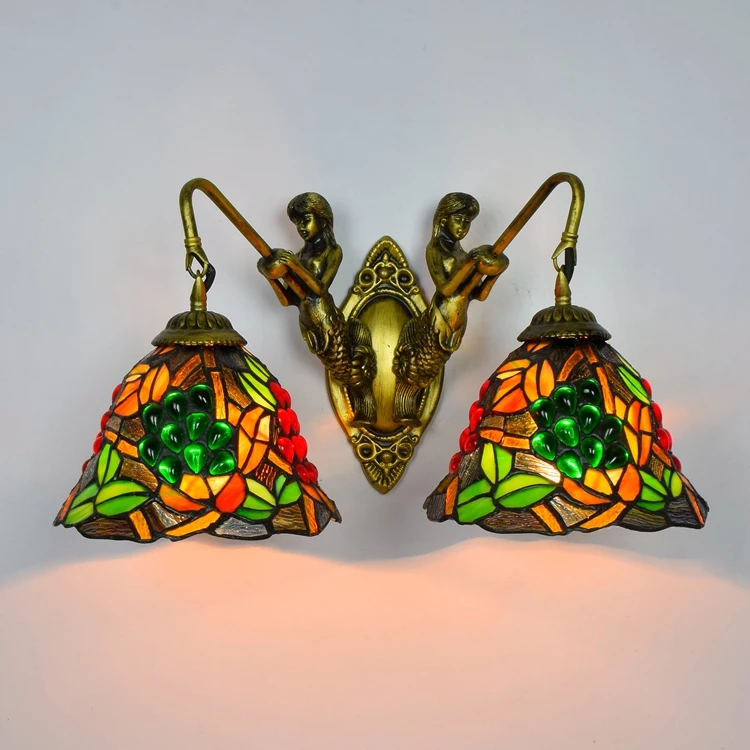 Beauty village RETRO art glass grape decoration wall lamp TV wall in the living room bedroom wall Club mirror front lamp
Beauty village RETRO art glass grape decoration wall lamp TV wall in the living room bedroom wall Club mirror front lamp