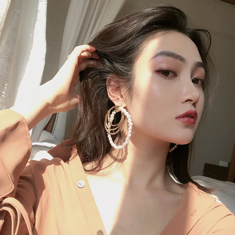 Bride Pearl Earings For Wedding orecchini brillantino Hoop Earring Pendientes Novia Perla Brillante Fashion Jewelry 2019 Women
Bride Pearl Earings For Wedding orecchini brillantino Hoop Earring Pendientes Novia Perla Brillante Fashion Jewelry 2019 Women