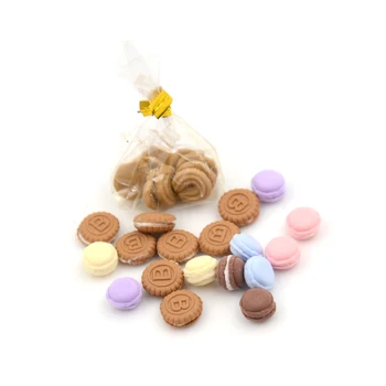 New 1:12 Scale Cute Mini Pretend Play Macaron with Glass Dish Dollhouse Miniture Food Kitchen Decoration Accessories Toy
New 1:12 Scale Cute Mini Pretend Play Macaron with Glass Dish Dollhouse Miniture Food Kitchen Decoration Accessories Toy