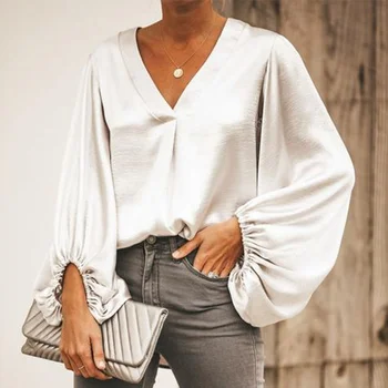 Women's Lantern Sleeve Shirt Blouse Solid V-neck Ruffles Loose Ladies Shirts Tops 2019 Fashion Summer Female Casual Blouses
Women's Lantern Sleeve Shirt Blouse Solid V-neck Ruffles Loose Ladies Shirts Tops 2019 Fashion Summer Female Casual Blouses