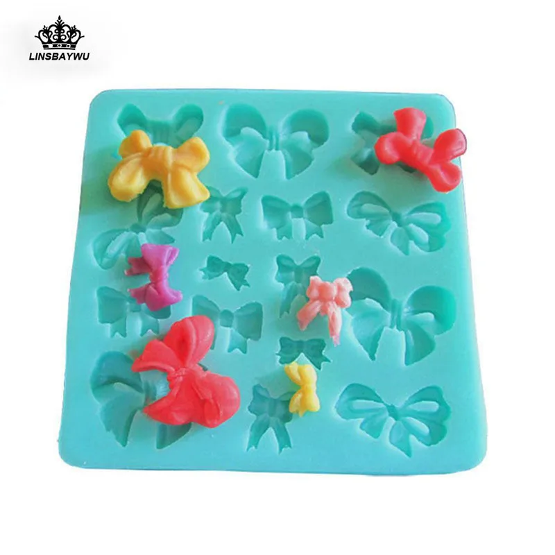 Hot Sale FDA Good Quality Bowknot Bunting Mold Cake Silicone Fondant Decorating Sugarcraft Cake Baking Tools
Hot Sale FDA Good Quality Bowknot Bunting Mold Cake Silicone Fondant Decorating Sugarcraft Cake Baking Tools