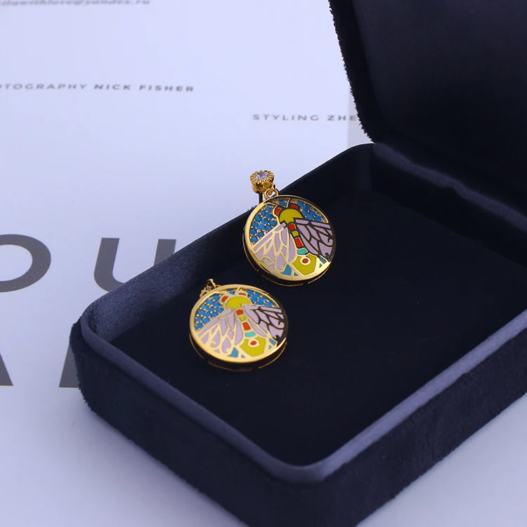 Vintage Ethnic Colorful Enamel Bee Jewelry Set Women's Elegant Pendant Necklace Earrings Anniversary Gift
Vintage Ethnic Colorful Enamel Bee Jewelry Set Women's Elegant Pendant Necklace Earrings Anniversary Gift