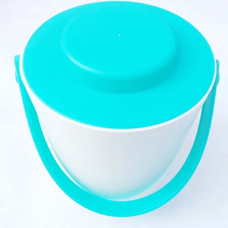 Homebrew Wine Making ice bucket 1.2L firm handl Champagne bucket wine bucket home brew spit wire barrel container Ktv supplie Bu
Homebrew Wine Making ice bucket 1.2L firm handl Champagne bucket wine bucket home brew spit wire barrel container Ktv supplie Bu
