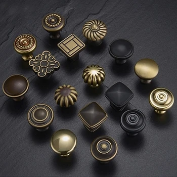 New High Quality European Classic Pure Copper Single Hole Cabinets Handle/Pull Handle Knob
New High Quality European Classic Pure Copper Single Hole Cabinets Handle/Pull Handle Knob