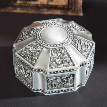 Vintage Silver Jewelry Box Trinket Box Wedding Ring Metal Storage Box Home Table Ornament Best Gift For Her Vintage Home Decor
Vintage Silver Jewelry Box Trinket Box Wedding Ring Metal Storage Box Home Table Ornament Best Gift For Her Vintage Home Decor