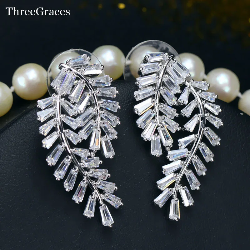 New Bridal Wedding Jewelry Micro Inlay Cubic Zircoina White Gold Plated Big Crystal Double Leaf Stud Earrings For Women ER332
New Bridal Wedding Jewelry Micro Inlay Cubic Zircoina White Gold Plated Big Crystal Double Leaf Stud Earrings For Women ER332