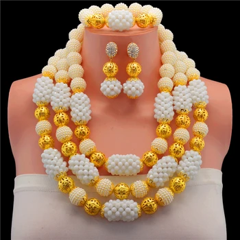 2017 Top Quality White Bridal Gift Nigerian Wedding African Beads Jewelry Set Fashion Dubai Gold-color Jewelry Set Costume
2017 Top Quality White Bridal Gift Nigerian Wedding African Beads Jewelry Set Fashion Dubai Gold-color Jewelry Set Costume