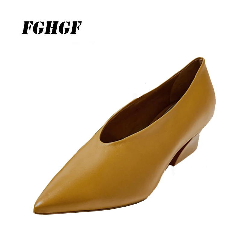 FGHGF Ladies With Heels Pumps Spring Autumn Elegant Shallow Genuine Leather Bright Colors Comfortable Wear Women With Heels
FGHGF Ladies With Heels Pumps Spring Autumn Elegant Shallow Genuine Leather Bright Colors Comfortable Wear Women With Heels