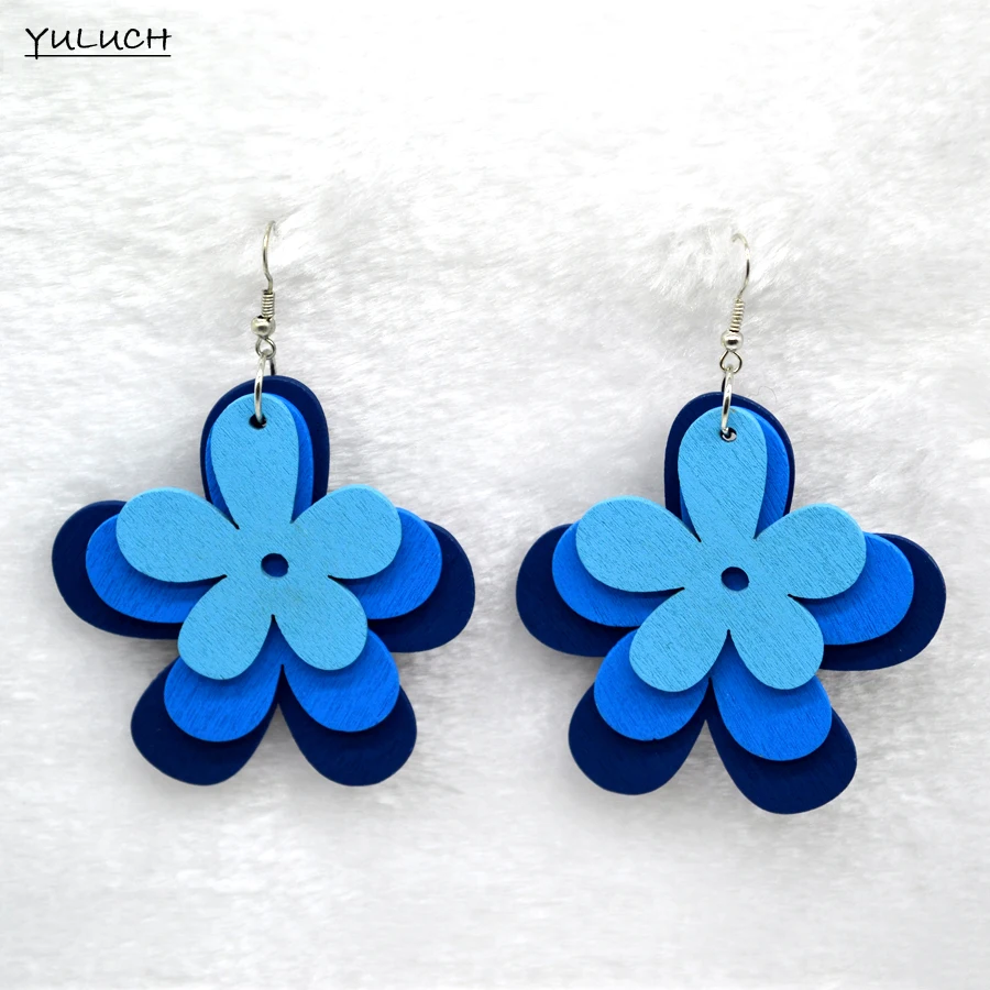 three color long charm flower wood earrings customized carton statement jewelry for woman 2016 design new 
three color long charm flower wood earrings customized carton statement jewelry for woman 2016 design new