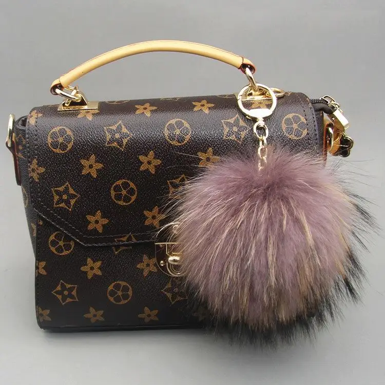 13CM Luxury Fluffy Real Fox Fur Ball Pom Poms Fur Pompom High Quality Keychain Car Key Chain Metal Ring Pendant For Women F323
13CM Luxury Fluffy Real Fox Fur Ball Pom Poms Fur Pompom High Quality Keychain Car Key Chain Metal Ring Pendant For Women F323