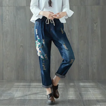 Casual Vintage Retro Ethnic Boho Embroidery Loose Waist Loose Denim Blue Cotton Ripped Jeans Pants Women Elastic Waist Capri
Casual Vintage Retro Ethnic Boho Embroidery Loose Waist Loose Denim Blue Cotton Ripped Jeans Pants Women Elastic Waist Capri