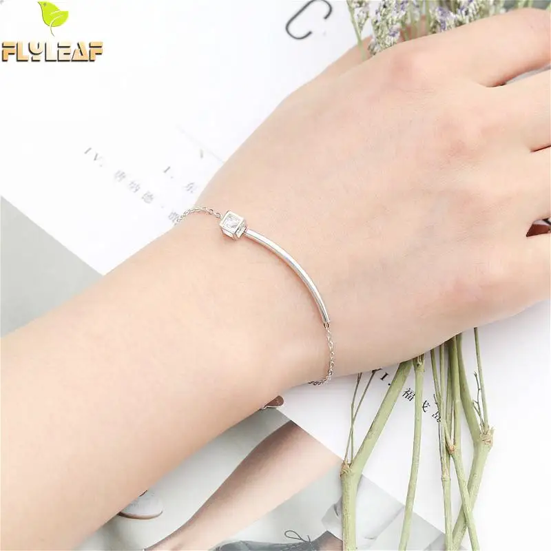 Flyleaf 925 Sterling Silver Half Moon Curved Cube Zircon Bracelets For Women Simple Fashion Fine Jewelry Bracelets & Bangles
Flyleaf 925 Sterling Silver Half Moon Curved Cube Zircon Bracelets For Women Simple Fashion Fine Jewelry Bracelets & Bangles