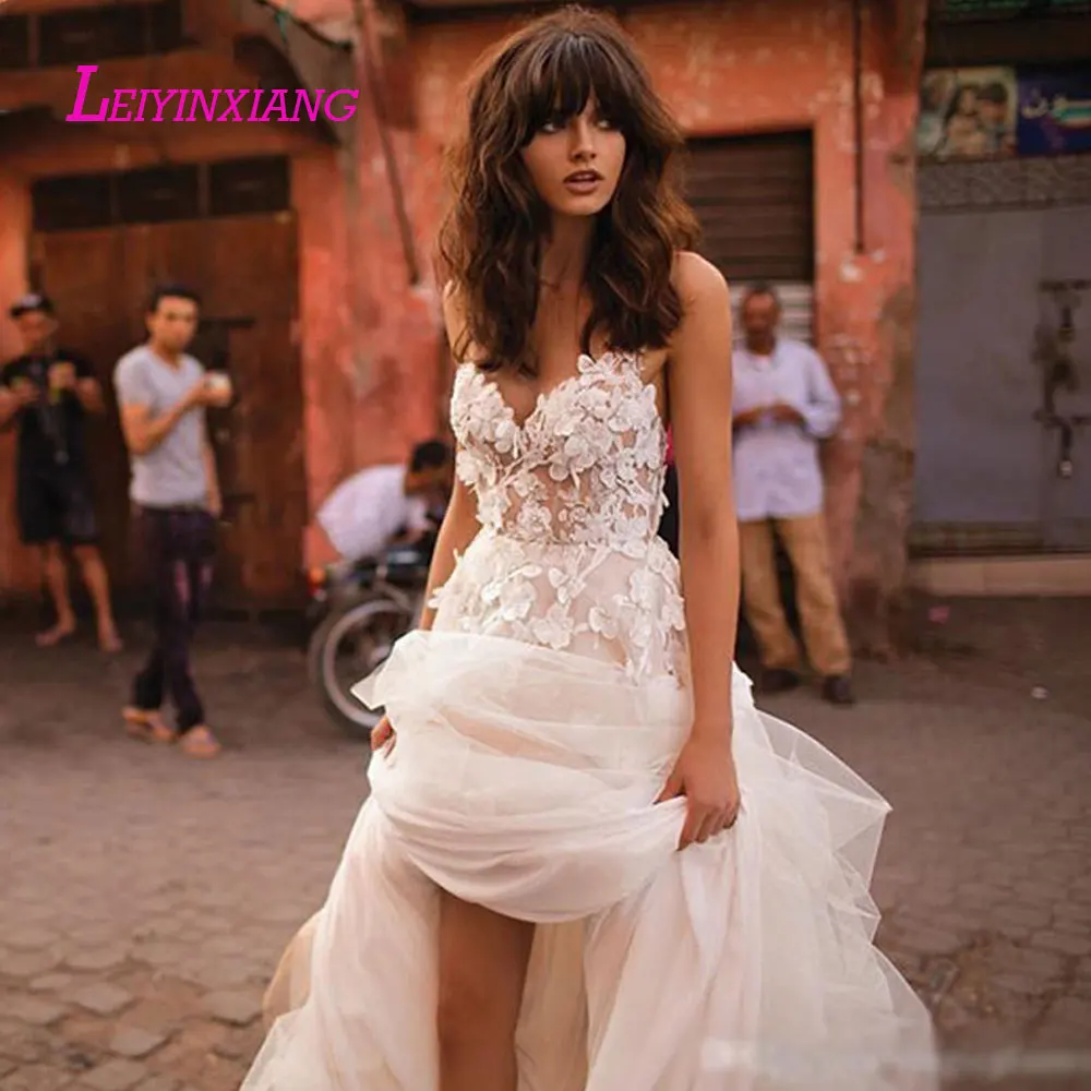 LEIYINXIANG New Arrival Wedding Dress Bride Gown Vestido De Noiva Sexy Ball Gown Luxury Sweetheart Backless Appliques Princess
LEIYINXIANG New Arrival Wedding Dress Bride Gown Vestido De Noiva Sexy Ball Gown Luxury Sweetheart Backless Appliques Princess