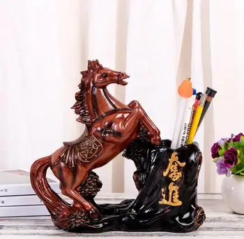 Rosewood color retro style to the successful penholder teacher's day practical small gift resin office setting 
Rosewood color retro style to the successful penholder teacher's day practical small gift resin office setting