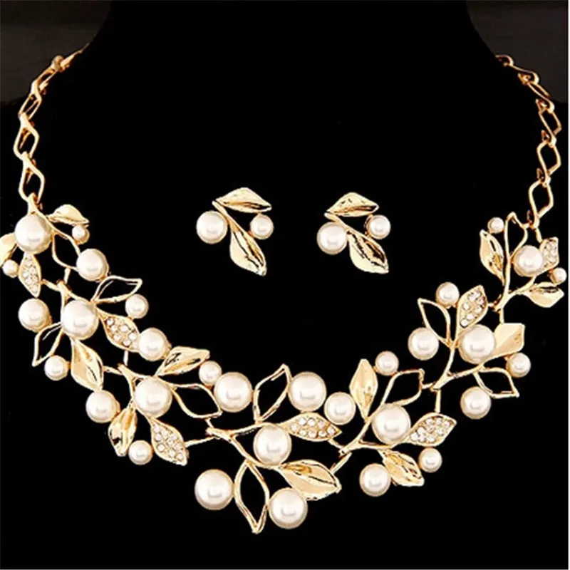 2pc/set New Fashion Foliage Flash Metal Beads Necklace Earring For Women Ladies Jewelry Set CC2804
2pc/set New Fashion Foliage Flash Metal Beads Necklace Earring For Women Ladies Jewelry Set CC2804