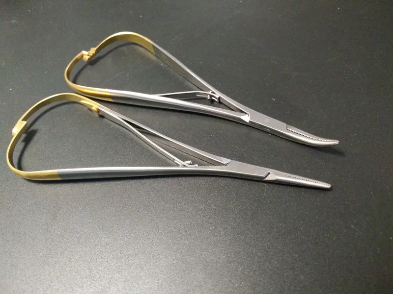 Surgical Dental Orthodontic Implant Castroviejo Needle Holders 14cm CE Tool / Straight / Curved for choose
Surgical Dental Orthodontic Implant Castroviejo Needle Holders 14cm CE Tool / Straight / Curved for choose