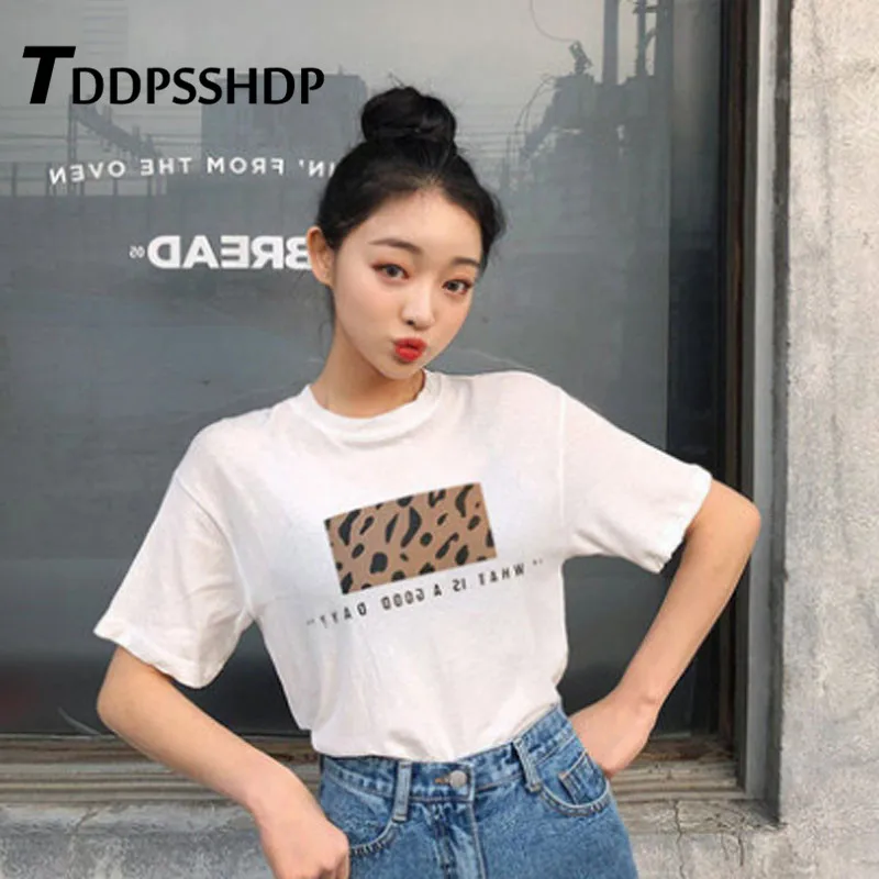 2019 Spring Summer Rectangle Leopard Women T Shirt Short Sleeve Ins Popular Round Neck Female Tee Tops
2019 Spring Summer Rectangle Leopard Women T Shirt Short Sleeve Ins Popular Round Neck Female Tee Tops