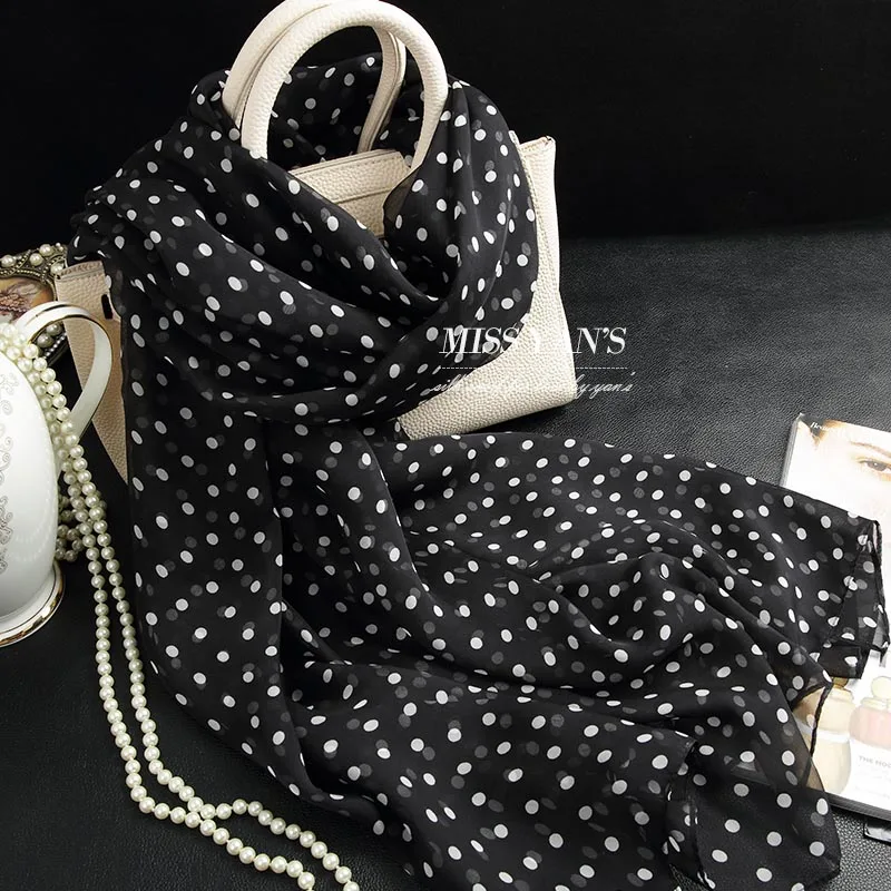 Genuine Silk Women Scarf Fashion Classic Black White Dot Print Scarves 2017 Spring Summer Winter Good Quality Shawl
Genuine Silk Women Scarf Fashion Classic Black White Dot Print Scarves 2017 Spring Summer Winter Good Quality Shawl