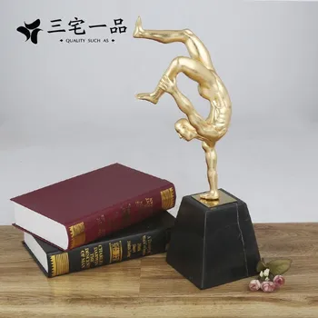 Free shipping Simple modern model room soft decoration marble artistic gymnast golden figure decoration living room porch
Free shipping Simple modern model room soft decoration marble artistic gymnast golden figure decoration living room porch