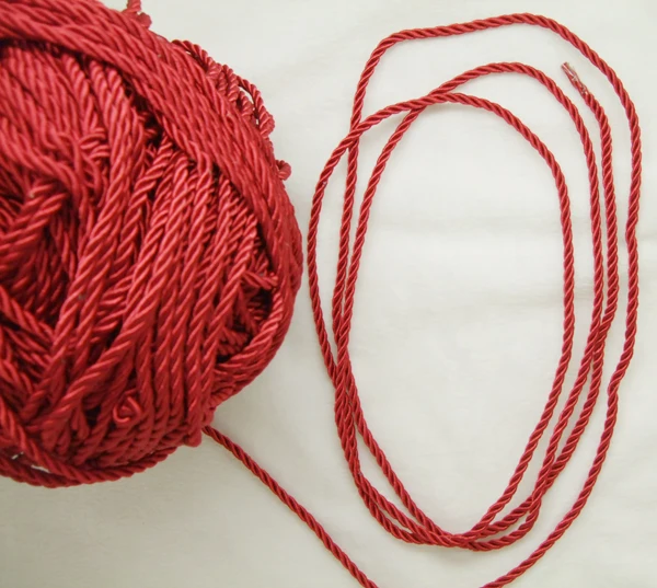 Free shipping Vintage twisted Rayon 10mtrs/Lot Size 4mm cord Warm Red dyeable cording
Free shipping Vintage twisted Rayon 10mtrs/Lot Size 4mm cord Warm Red dyeable cording