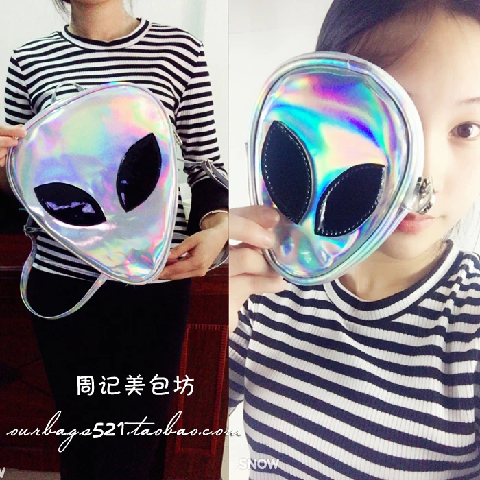 1 piece triangle 3D Alien ET head face Designed Message Bag Shoulder Bag Colorful Laser backpack
1 piece triangle 3D Alien ET head face Designed Message Bag Shoulder Bag Colorful Laser backpack