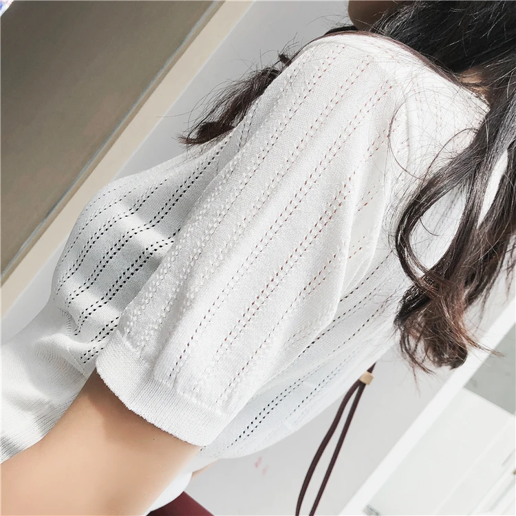 Summer 2019 New Korean Hole -out, Elastic Short Knitted T-shirt with High Waist and Sleeve
Summer 2019 New Korean Hole -out, Elastic Short Knitted T-shirt with High Waist and Sleeve