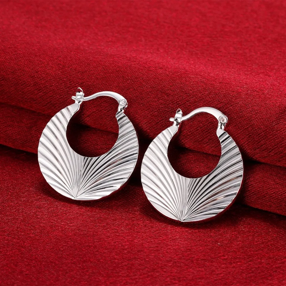 Big solid 925 stamped silver plated hoop earring 2019 New supplies Round Creole earrings Brincos de Prata fashion high quality
Big solid 925 stamped silver plated hoop earring 2019 New supplies Round Creole earrings Brincos de Prata fashion high quality
