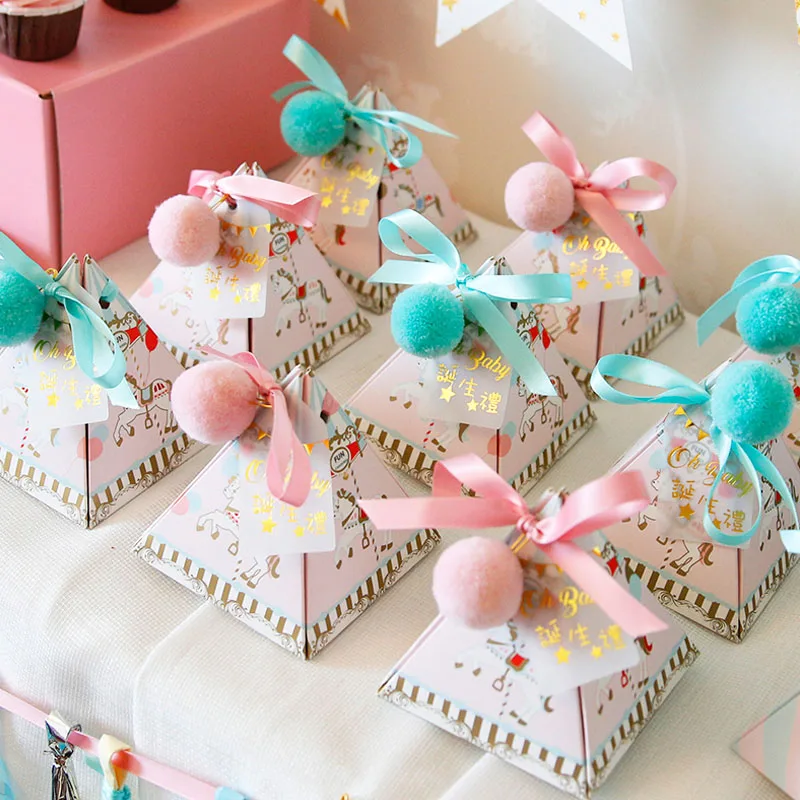 2017 new 20pcs Pink Blue Triangular Baby Shower paper Candy Boxes kids birthday Party Wedding Gift bag With Ribbons Tags Balls
2017 new 20pcs Pink Blue Triangular Baby Shower paper Candy Boxes kids birthday Party Wedding Gift bag With Ribbons Tags Balls