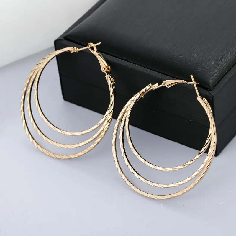 Three Layers Big Gold/Silver Hoops Earrings Hiphop Rock Round Circle Loop Earings For Women Ladies Night Club Ear Jewelry
Three Layers Big Gold/Silver Hoops Earrings Hiphop Rock Round Circle Loop Earings For Women Ladies Night Club Ear Jewelry