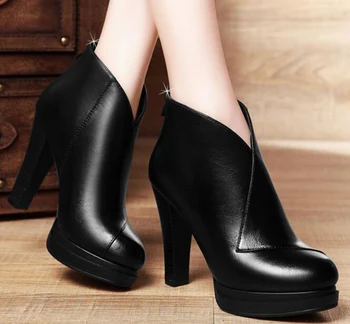 Warm Genuine Leather Female Boots Nice New Arrive Round Toe Thick High Heel Ankle Boots Comfortable Winter Women Boots
Warm Genuine Leather Female Boots Nice New Arrive Round Toe Thick High Heel Ankle Boots Comfortable Winter Women Boots