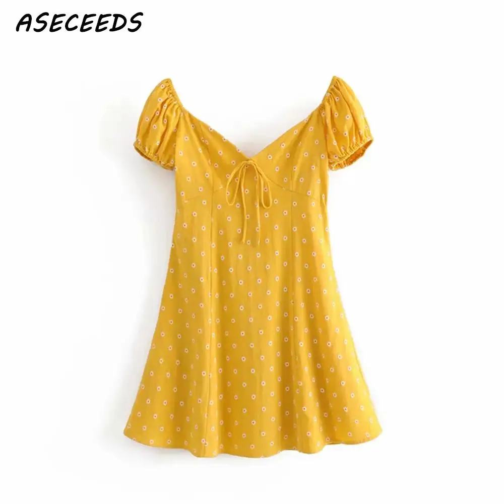 Summer dress 2019 boho floral yellow dress women vintage Square collar short sleeve mini dress Korean style women dress vestidos
Summer dress 2019 boho floral yellow dress women vintage Square collar short sleeve mini dress Korean style women dress vestidos
