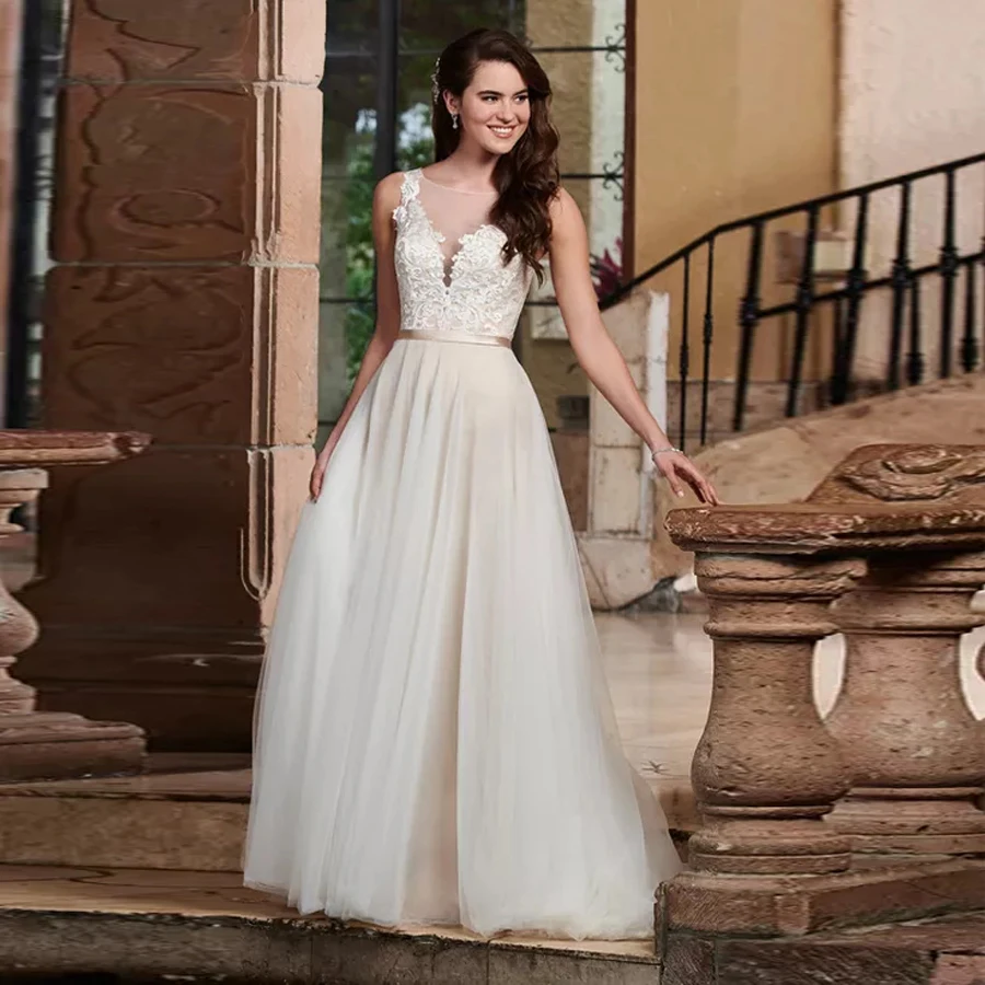 Illusion v-Neck Lace Applique On Bodice Wedding Dress Satin Belt Sheer Back With Button Champagne Dark Bridal Dress
Illusion v-Neck Lace Applique On Bodice Wedding Dress Satin Belt Sheer Back With Button Champagne Dark Bridal Dress