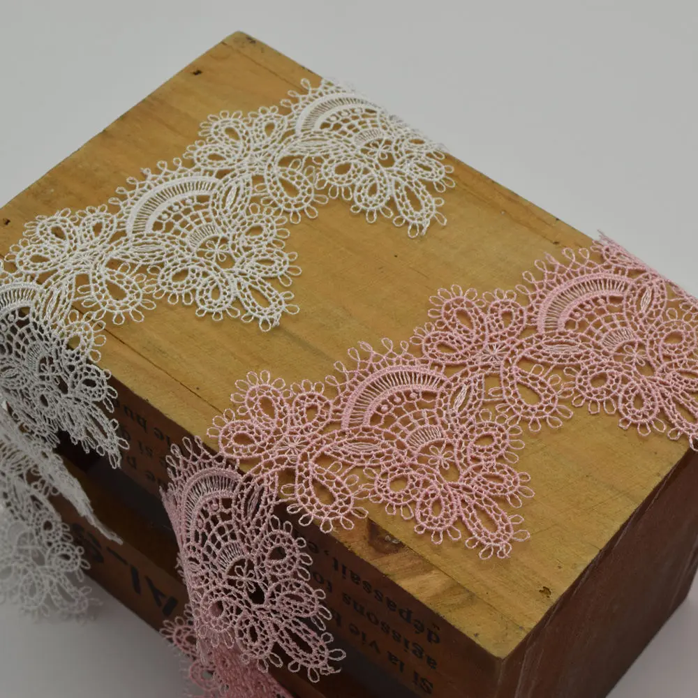 3 yards High quantity Soft Venise Lace Applique Sewing Trim Bridal For Lingerie and underwear
3 yards High quantity Soft Venise Lace Applique Sewing Trim Bridal For Lingerie and underwear