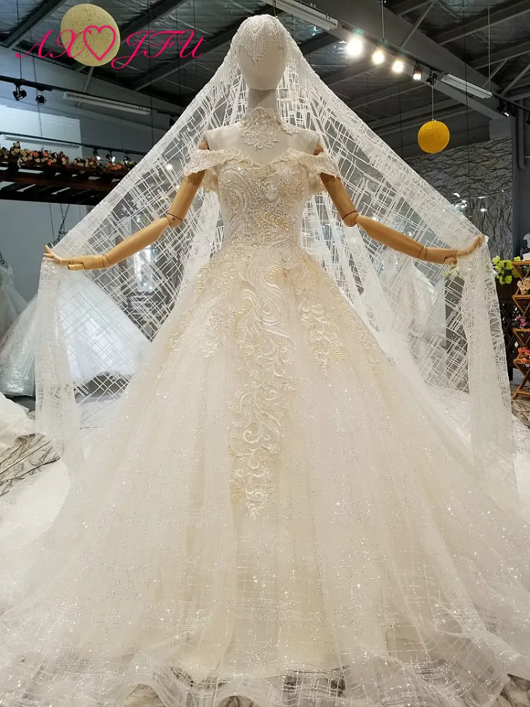 AXJFU Luxury princess lace beading wedding dress include veil boat neck sparkly illusion wedding dress 100% real photo 367444
AXJFU Luxury princess lace beading wedding dress include veil boat neck sparkly illusion wedding dress 100% real photo 367444