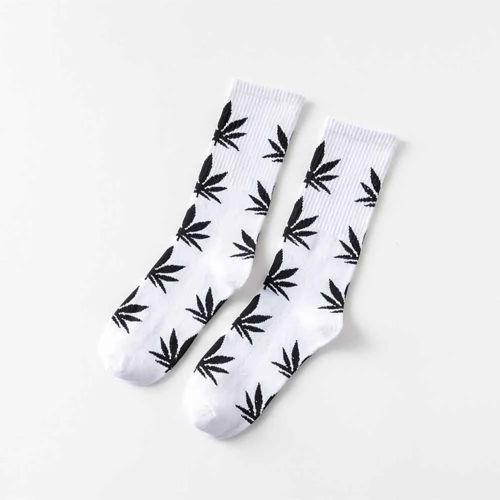 Fashion-1Pair-comfortable-high-quality-cotton-socks-hemp-leaf-maple-leaves-casual-long-weed-crew-socks(18)