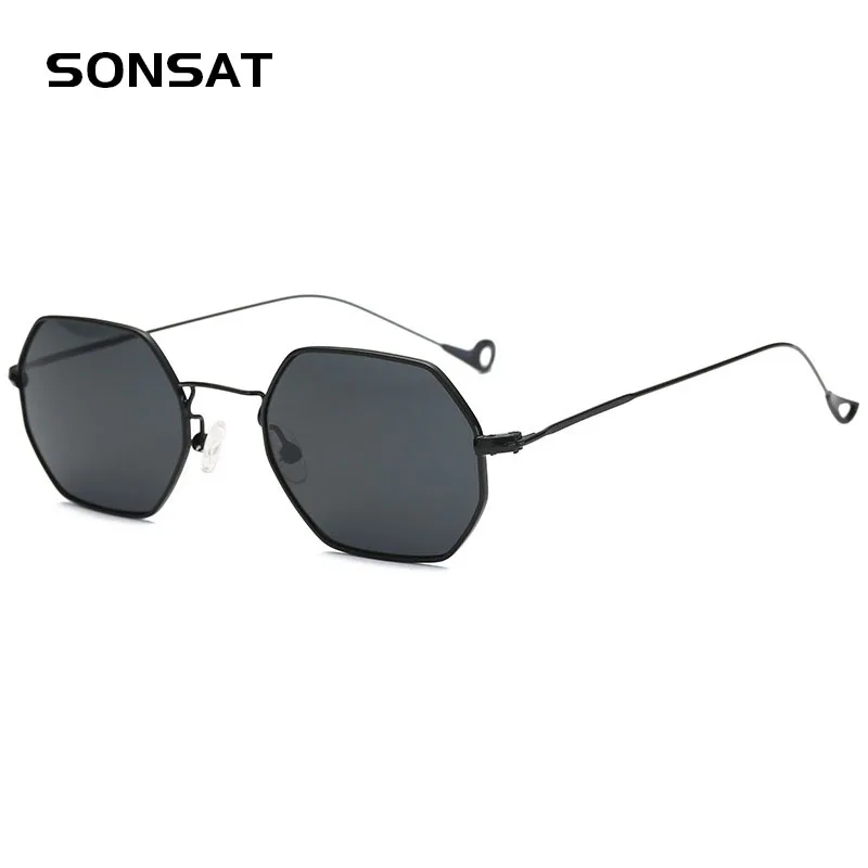 2018 People Small Square Sunglasses Female Street Shot Flat Mirror Men and Women Personality Sunglasses
2018 People Small Square Sunglasses Female Street Shot Flat Mirror Men and Women Personality Sunglasses