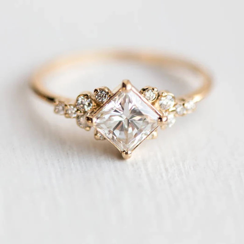 Rose Gold Wedding Rings for Women Fashion Jewelry White Stone Engagement Ring Ladies Accessories Ring Anelli Donna Anel O5Q753
Rose Gold Wedding Rings for Women Fashion Jewelry White Stone Engagement Ring Ladies Accessories Ring Anelli Donna Anel O5Q753