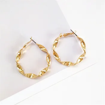 New exaggerated Big Earrings for Women Circle Round Alloy Earrings Jewelry Halloween Gift 2019 Women jewelry fashion simple pers
New exaggerated Big Earrings for Women Circle Round Alloy Earrings Jewelry Halloween Gift 2019 Women jewelry fashion simple pers